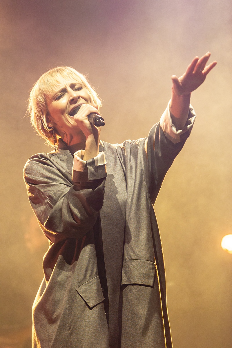 Hooverphonic @ Vredesfeesten, foto 20, foto's door Edwin Houdevelt - FrontView Magazine