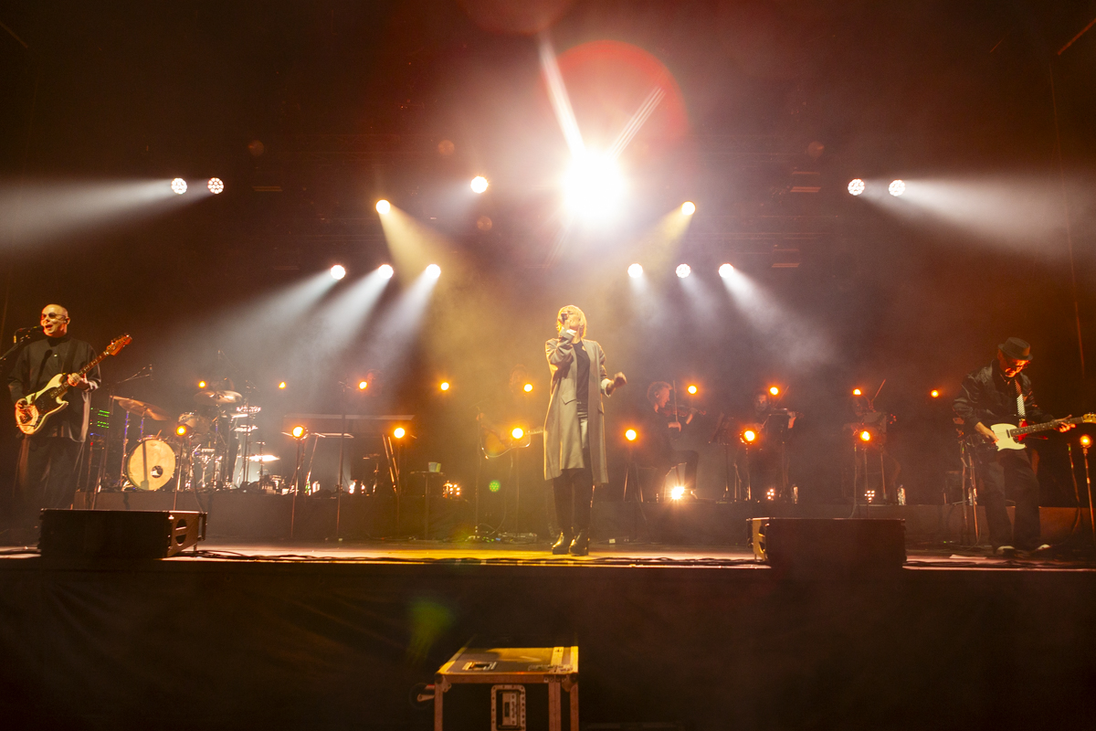 Hooverphonic @ Vredesfeesten, foto 13, foto's door Edwin Houdevelt - FrontView Magazine
