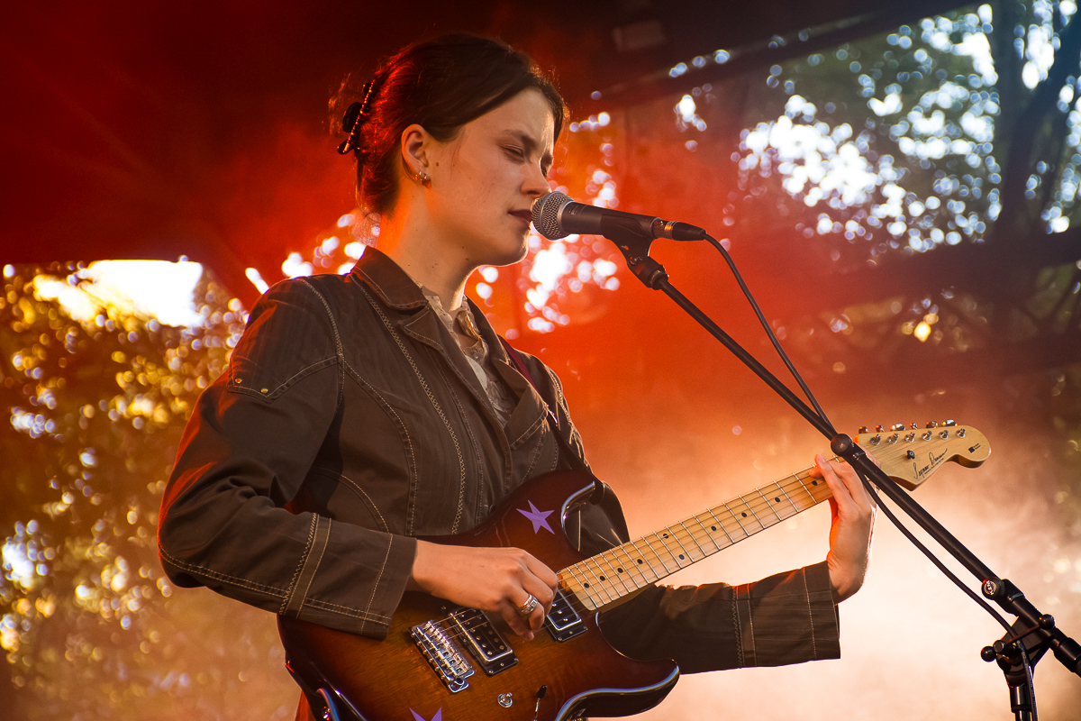 Dressed Like Boys Invites @ OLT Rivierenhof, picture 11, photographed by Karlien Charlier - FrontView Magazine