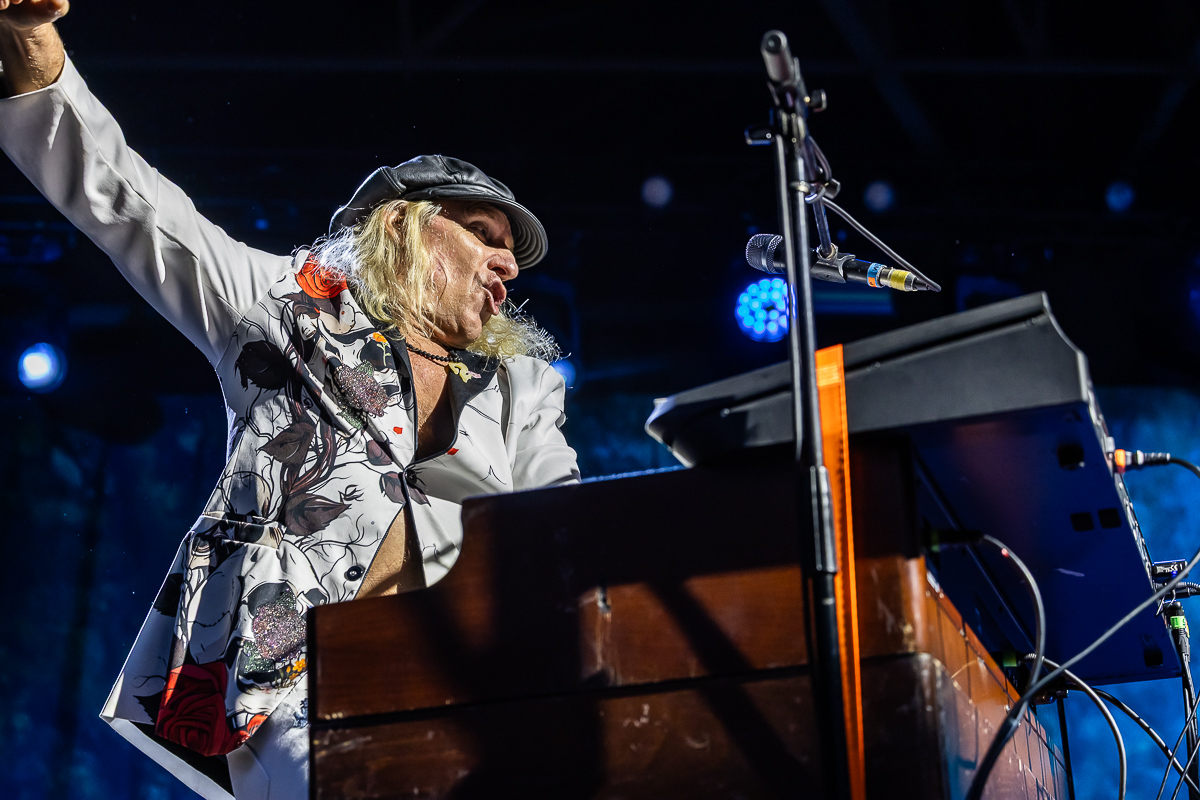 The Waterboys ft. Steve Earle Fisherman`s Blues Revue @ OLT Rivierenhof, picture 3, photographed by Marc Verdonck - FrontView Magazine