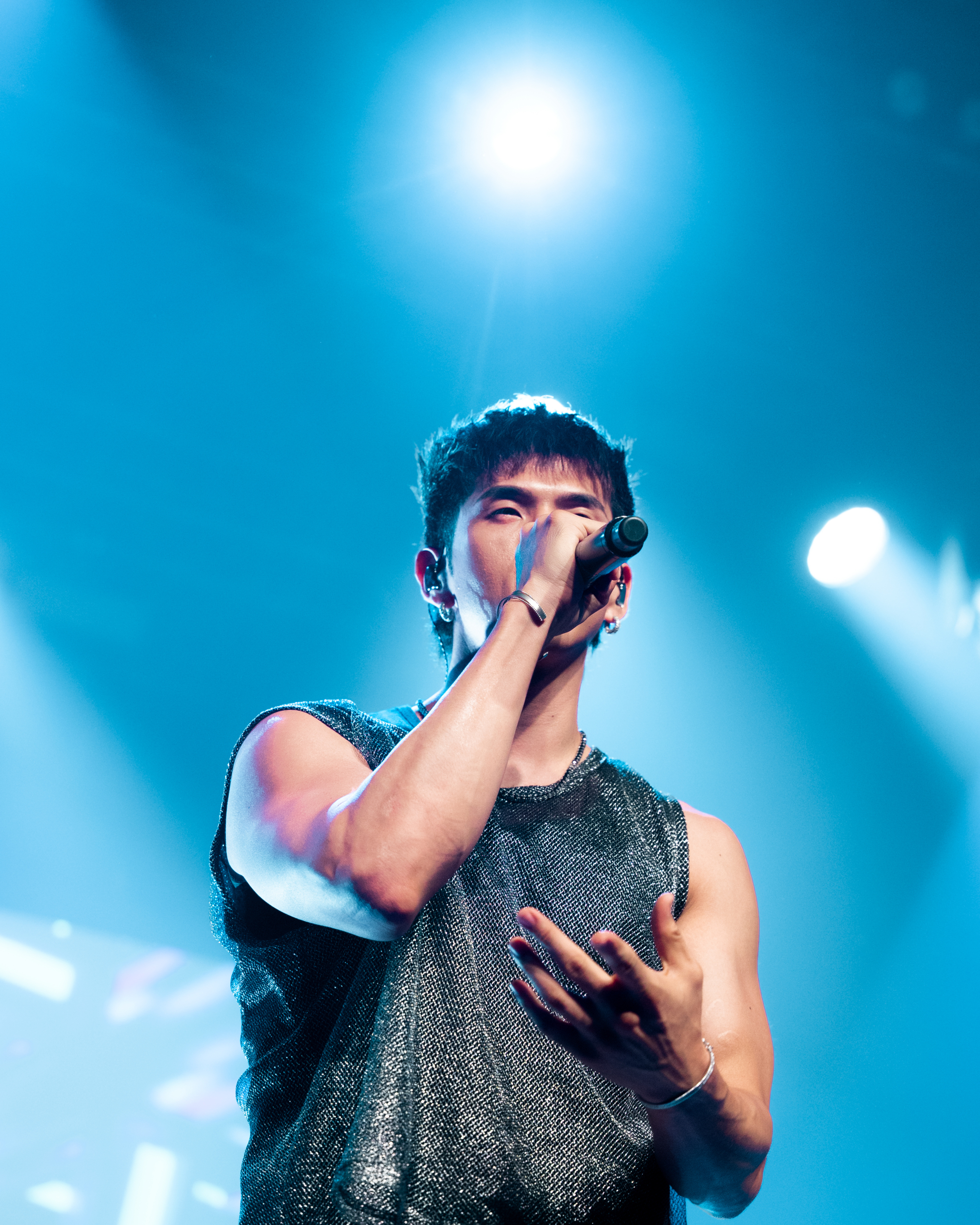 KARD @ La Madeleine, picture 8, photographed by Kaat Steukers - FrontView Magazine