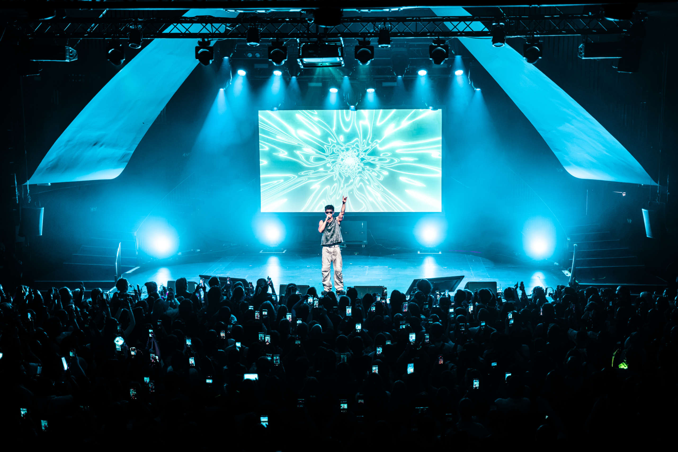 KARD @ La Madeleine, picture 17, photographed by Kaat Steukers - FrontView Magazine