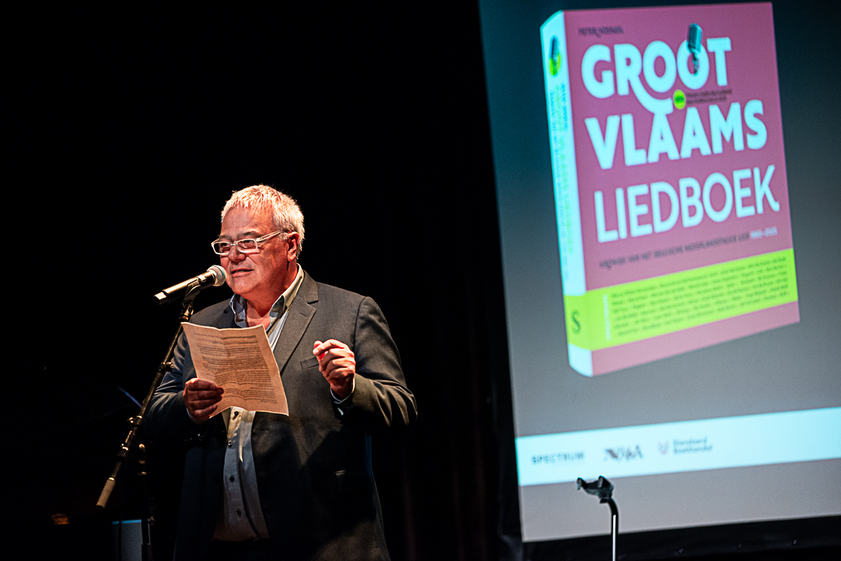 Boeklancering Groot Vlaams liedboek van Peter Voskuil @De Casino, foto 1, foto's door Raf Van Daele - FrontView Magazine