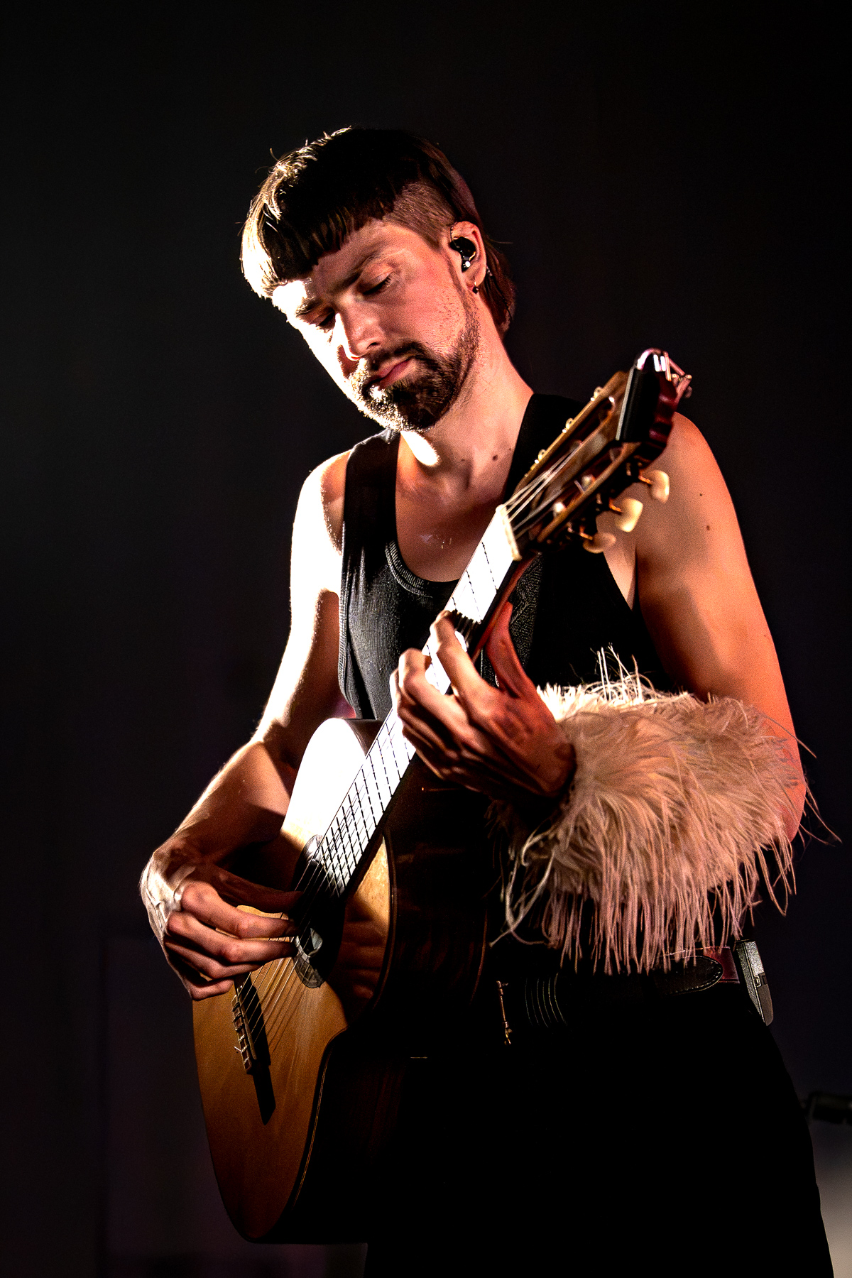 Ão @ BOXX42, picture 6, photographed by Anoek Houben - FrontView Magazine