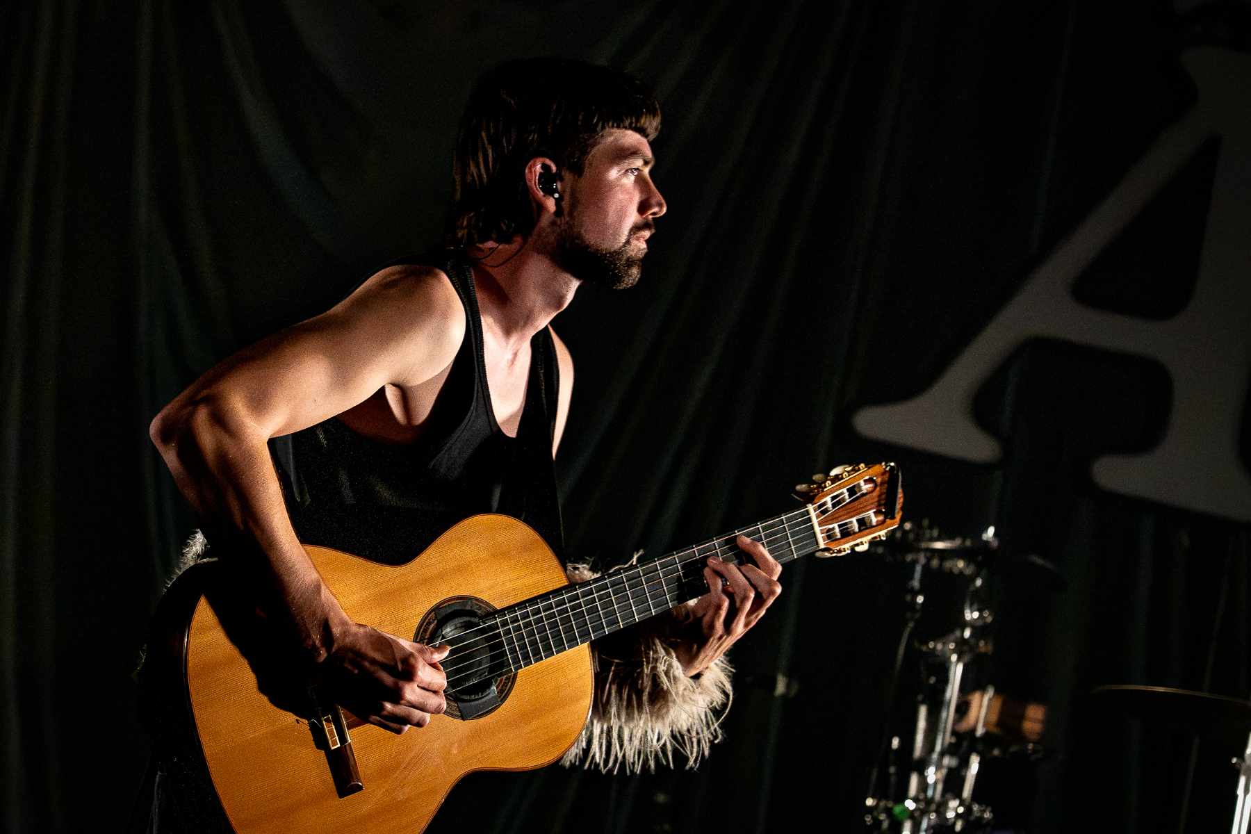 Ão @ BOXX42, picture 4, photographed by Anoek Houben - FrontView Magazine