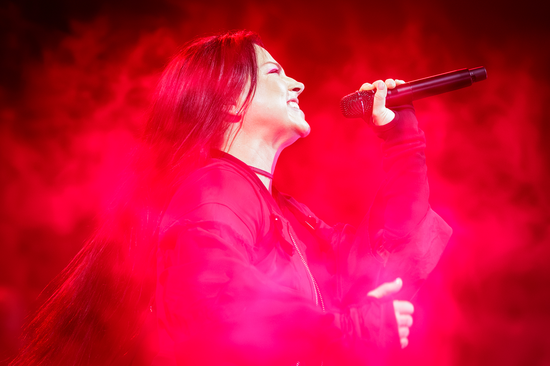 Evanescence @ Vorst Nationaal, picture 2, photographed by Wim Sunnaert - FrontView Magazine