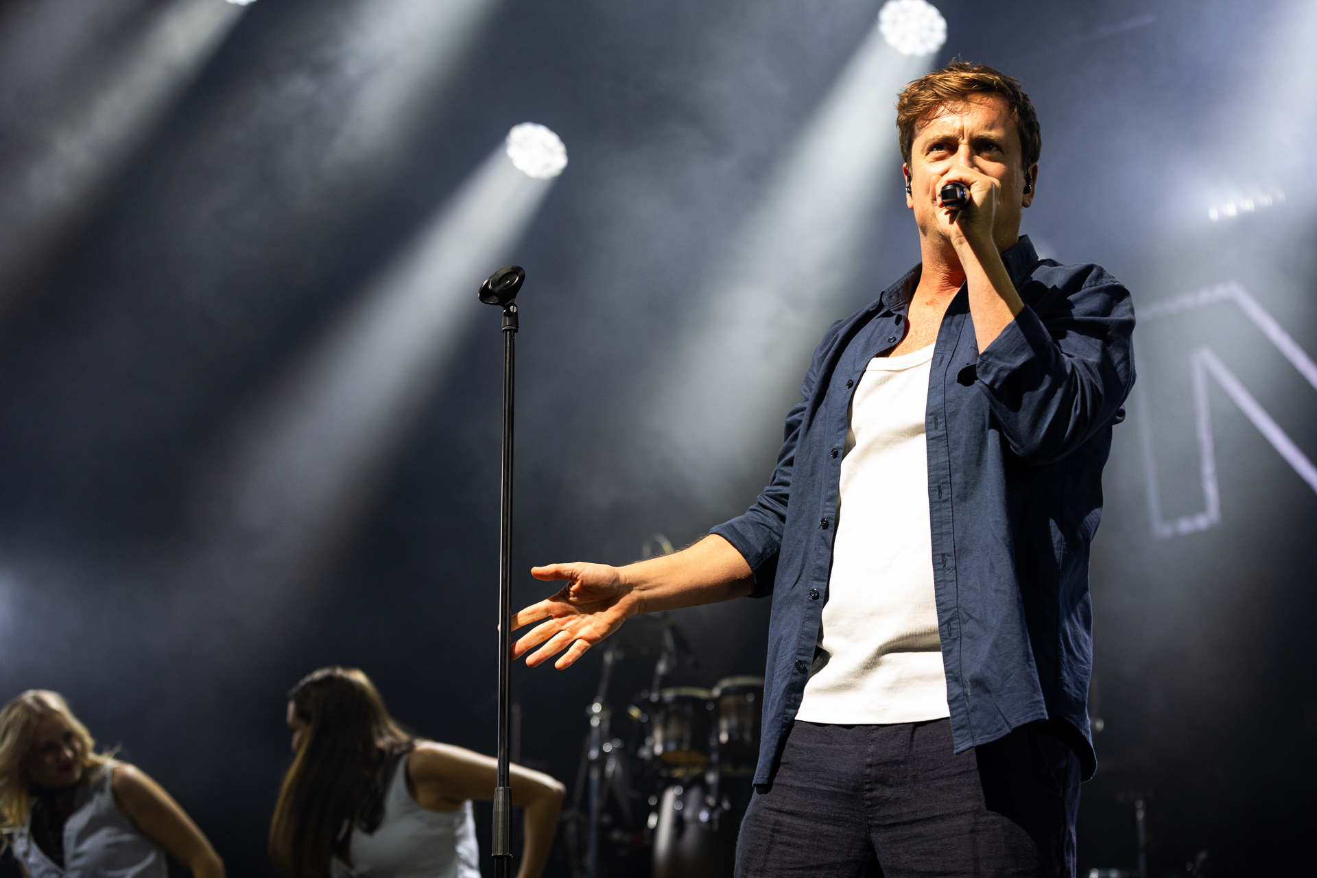 Niels Destadsbader @ LoForLife 2026, picture 10, photographed by Danielle Stoop - FrontView Magazine