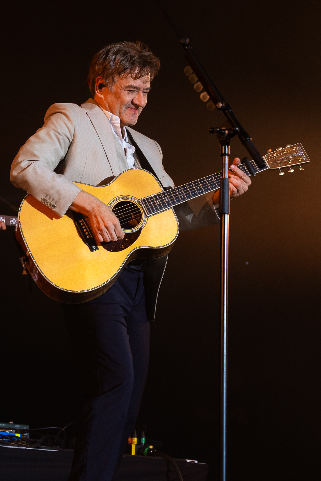 Bart Peeters @ Curiosity Festival, picture 13, photographed by Luca Depuydt - FrontView Magazine