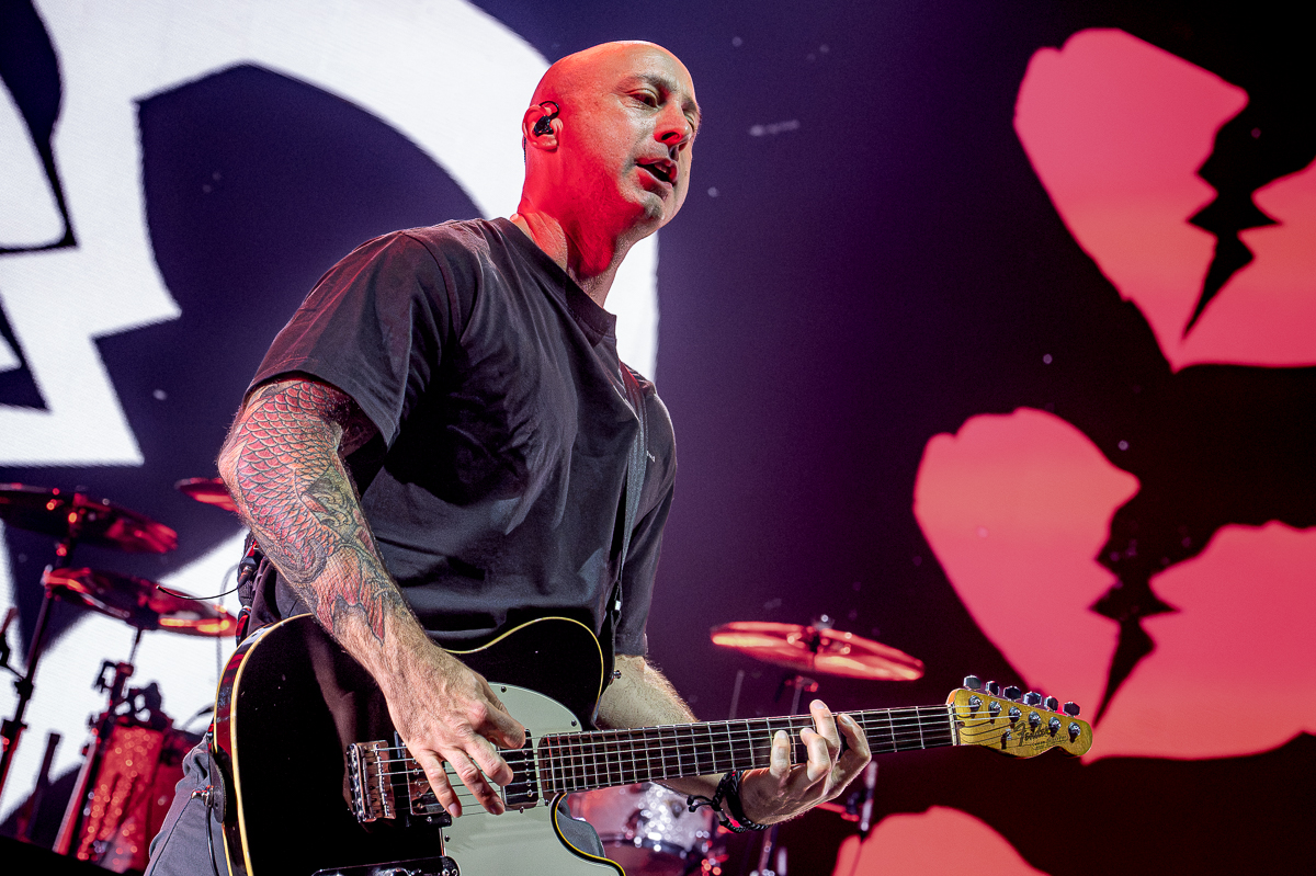 Simple Plan @ Vorst Nationaal, picture 9, photographed by Anoek Houben - FrontView Magazine