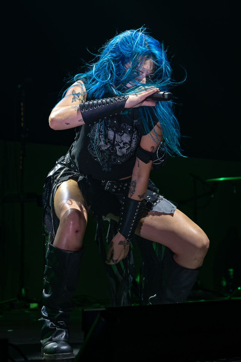 Charlotte Sands @ Vorst Nationaal, picture 3, photographed by Anoek Houben - FrontView Magazine