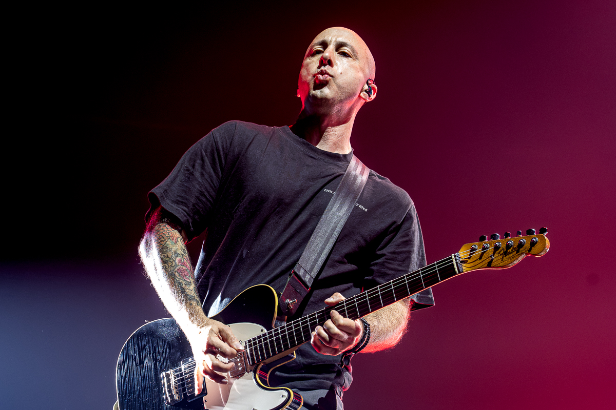 Simple Plan @ Vorst Nationaal, picture 6, photographed by Anoek Houben - FrontView Magazine
