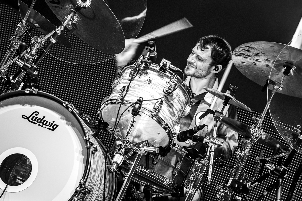 Neck Deep @ Vorst Nationaal, picture 2, photographed by Anoek Houben - FrontView Magazine