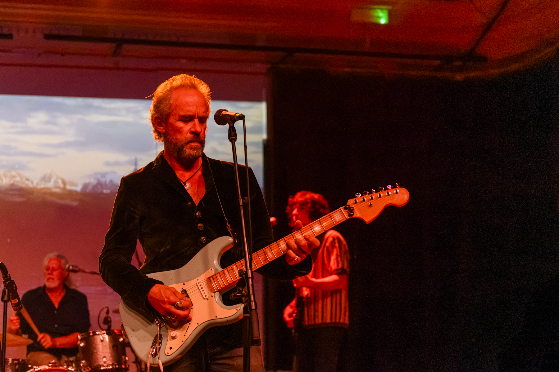 Drink The Sea @ De Casino, picture 1, photographed by Bart Janssens - FrontView Magazine