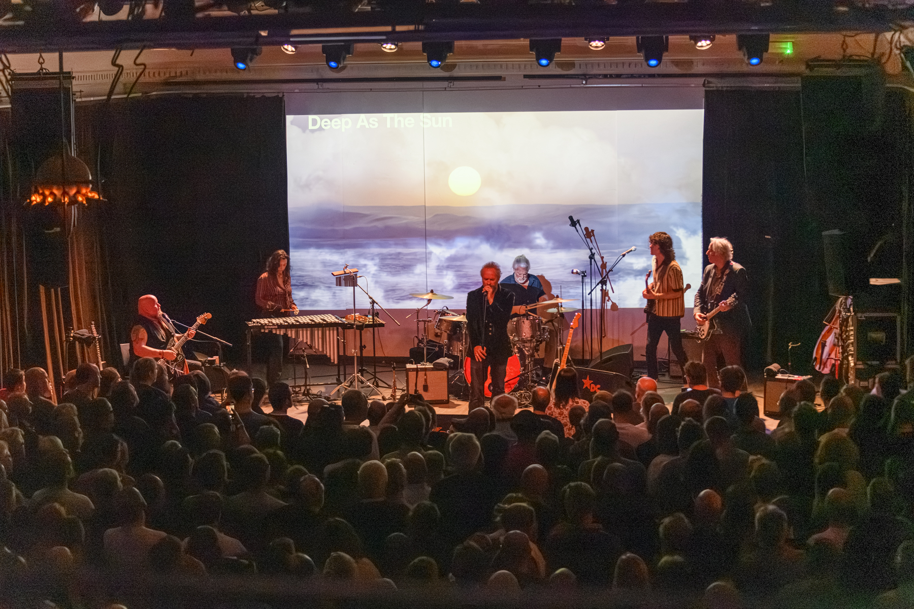 Drink The Sea @ De Casino, picture 9, photographed by Bart Janssens - FrontView Magazine