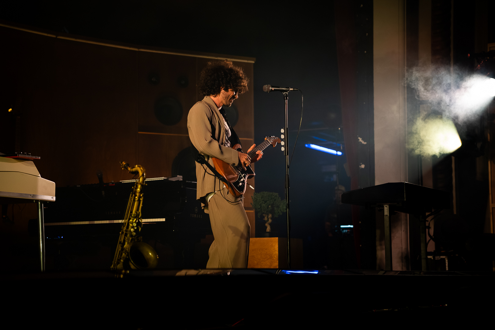 FKJ @ De Roma, picture 17, photographed by Luca Depuydt - FrontView Magazine