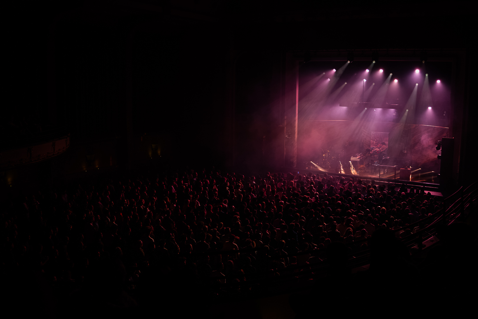 FKJ @ De Roma, picture 2, photographed by Luca Depuydt - FrontView Magazine