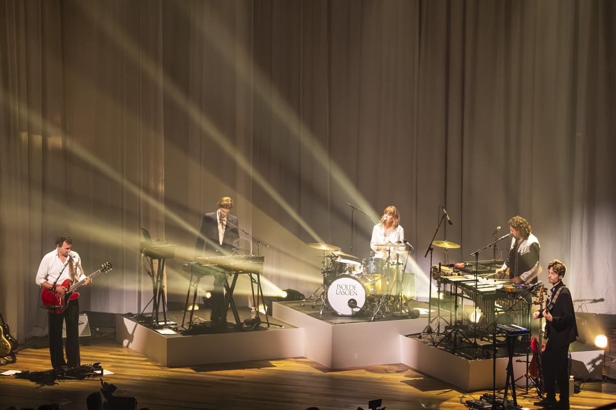 Isolde Lasoen @ De Roma, picture 7, photographed by dirk janssens - FrontView Magazine