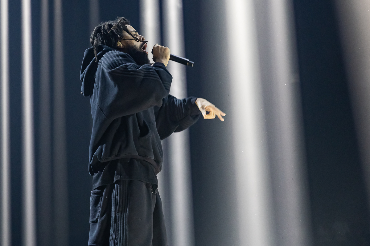J. Cole - The Fall-Off Tour @ Afas dome, picture 2, photographed by Marc Verdonck - FrontView Magazine