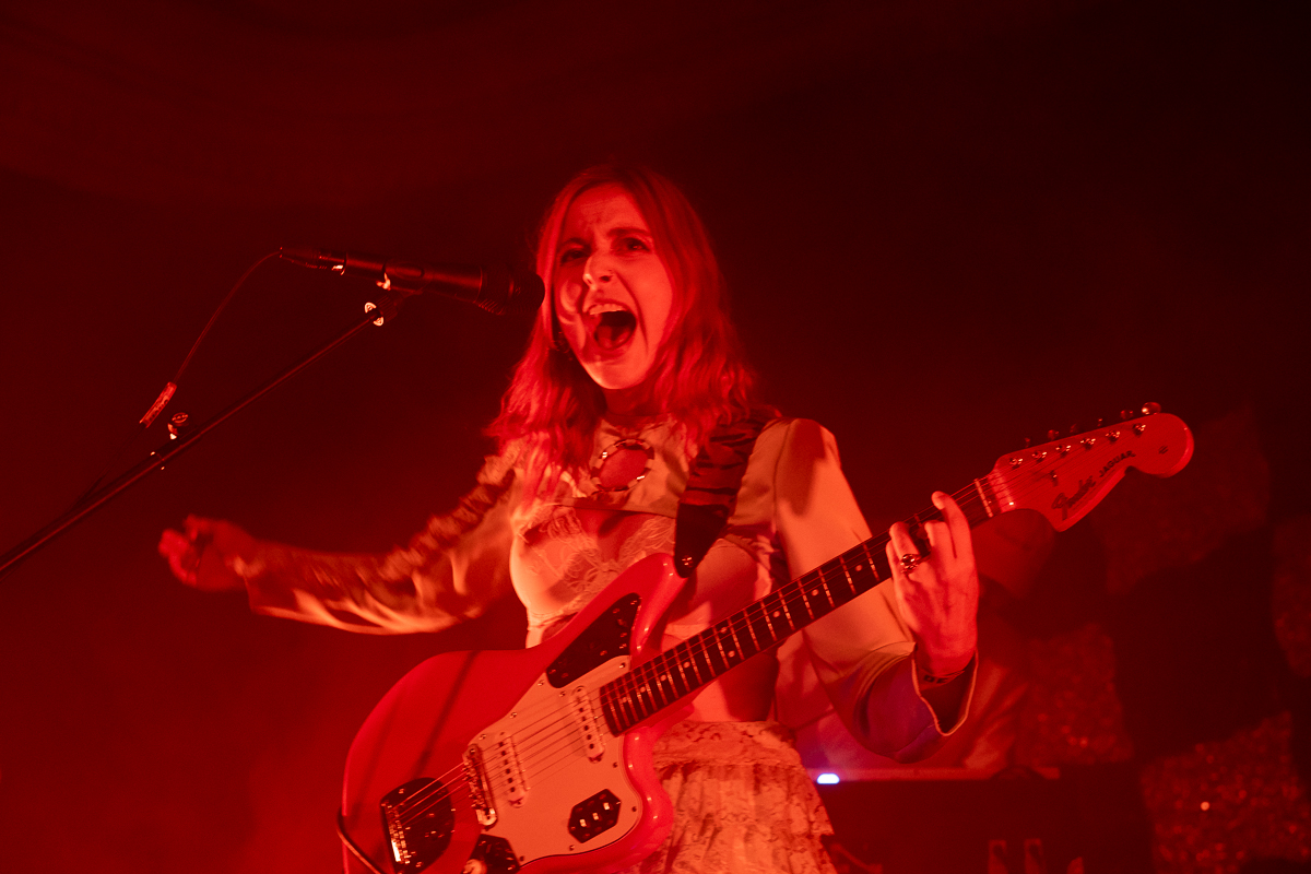 High hi @ De Casino, picture 2, photographed by Tine Van Daele - FrontView Magazine