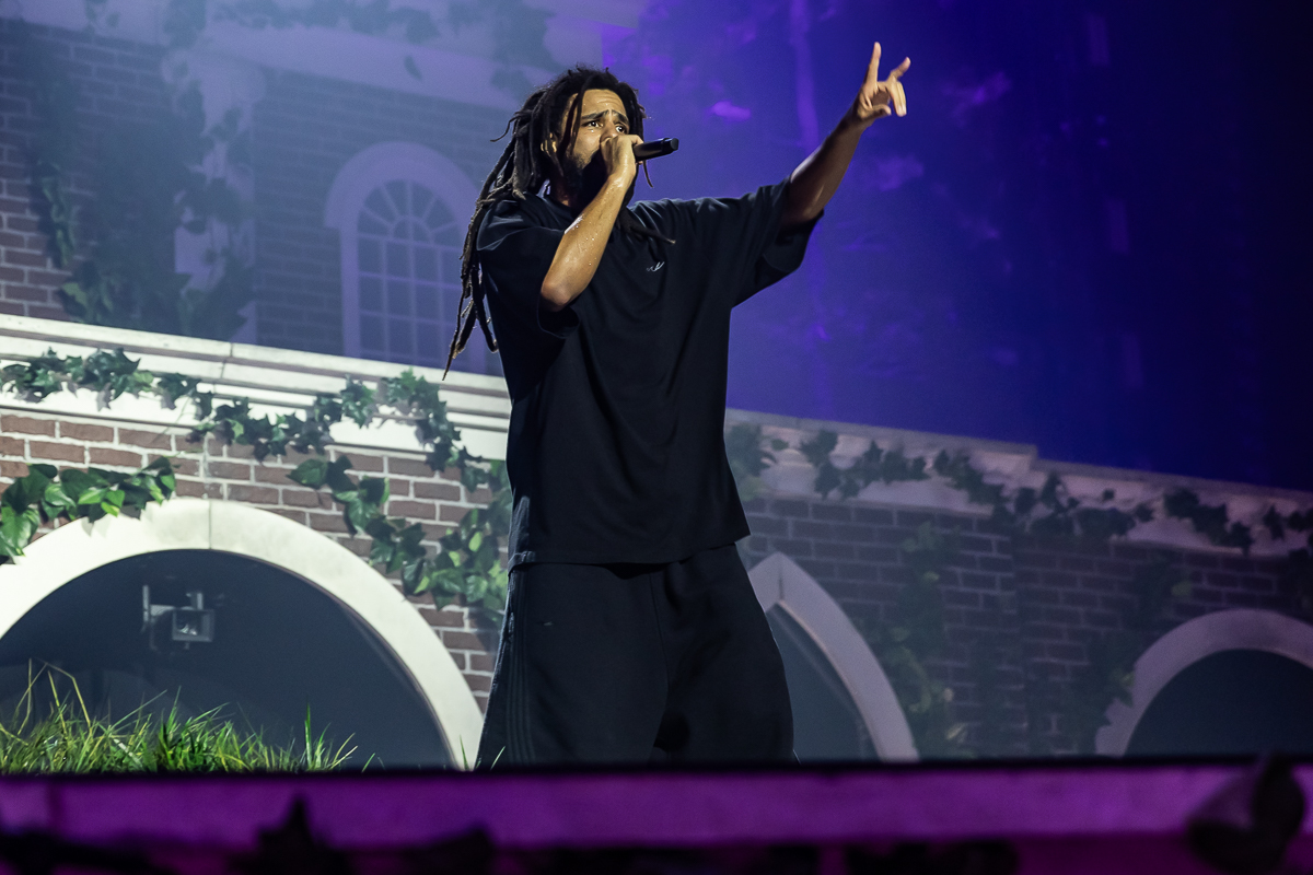 J. Cole - The Fall-Off Tour @ Afas dome, picture 15, photographed by Marc Verdonck - FrontView Magazine