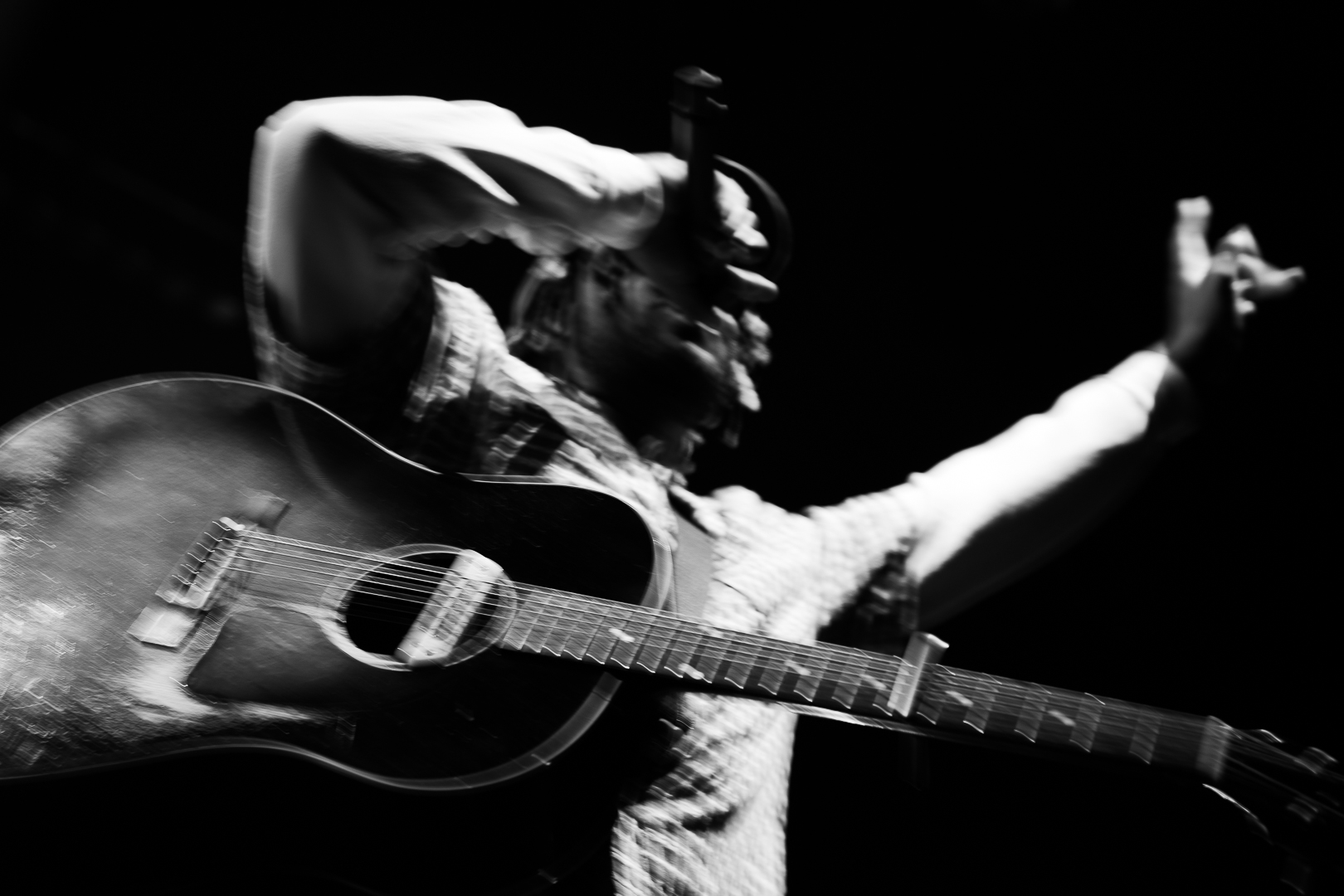 Myles Smith @ Vorst Nationaal, foto 5, foto's door Luca Depuydt - FrontView Magazine