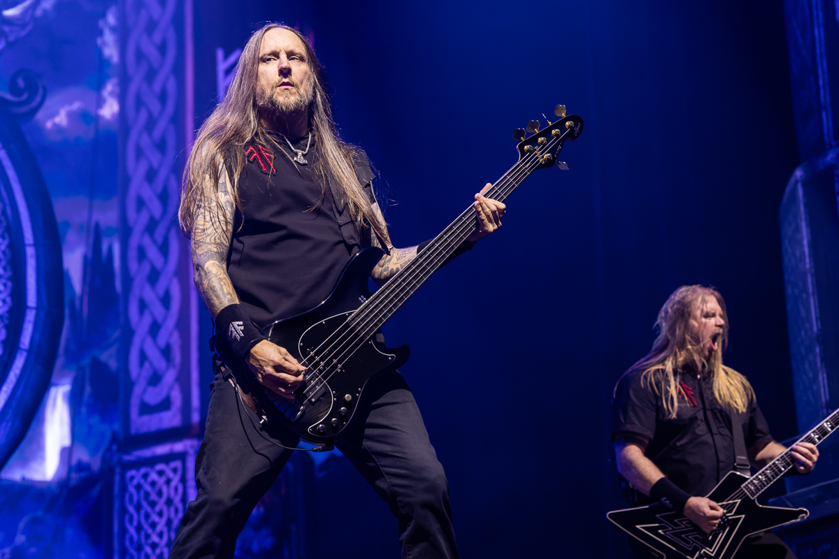 Amon Amarth @ Lotto Arena, picture 1, photographed by David Johnson - FrontView Magazine