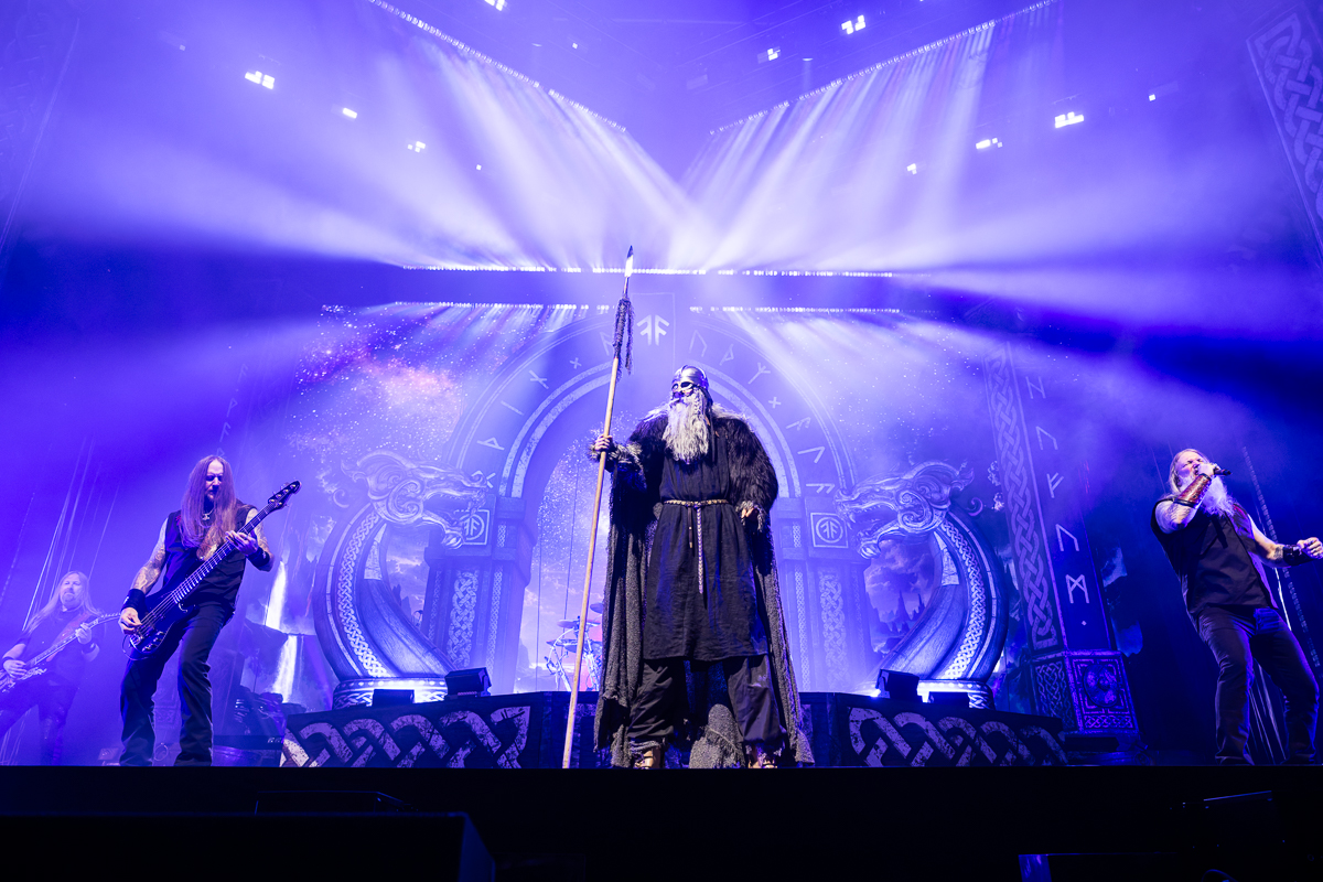 Amon Amarth @ Lotto Arena, picture 10, photographed by David Johnson - FrontView Magazine