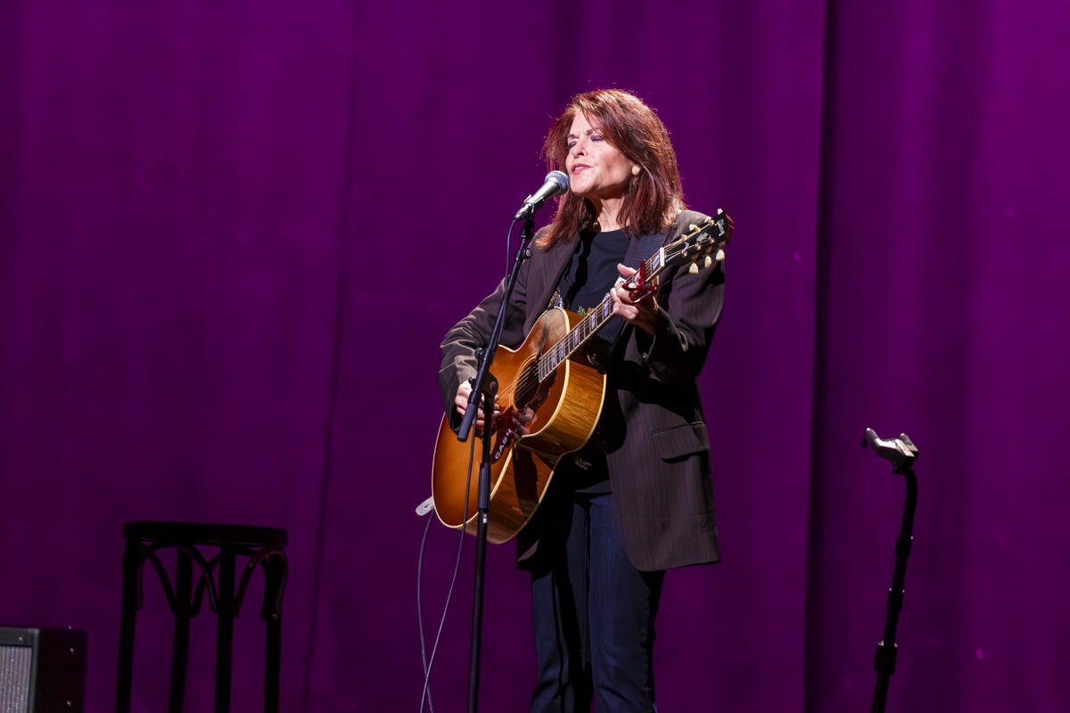 Rosanne Cash en John Leventhal@De Roma, foto 4, foto's door dirk janssens - FrontView Magazine