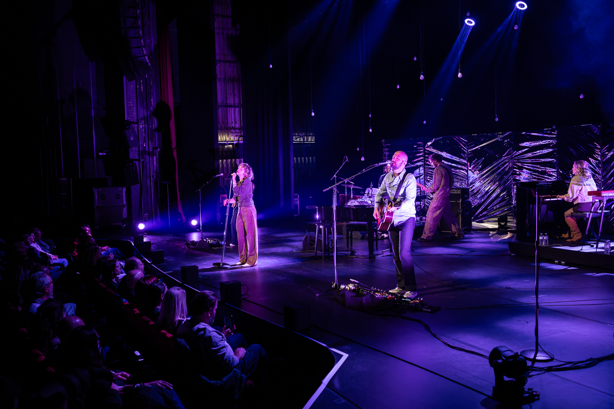 Krezip @ Stadsschouwburg Antwerpen, foto 22, foto's door David Johnson - FrontView Magazine