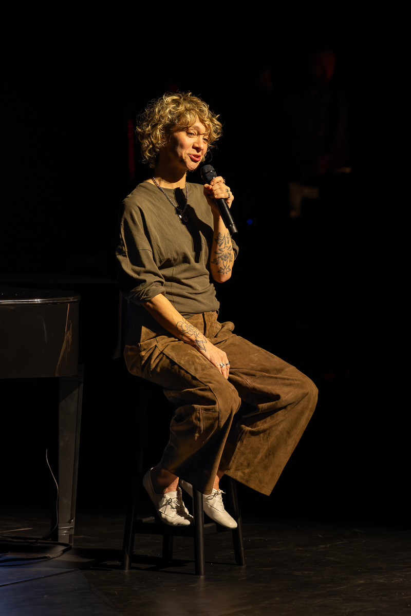 Krezip @ Stadsschouwburg Antwerpen, foto 3, foto's door David Johnson - FrontView Magazine