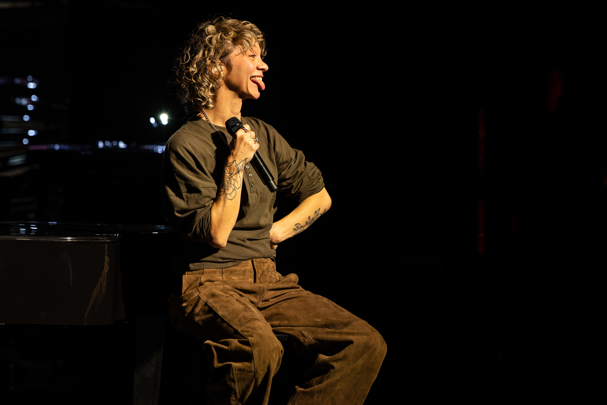 Krezip @ Stadsschouwburg Antwerpen, foto 2, foto's door David Johnson - FrontView Magazine