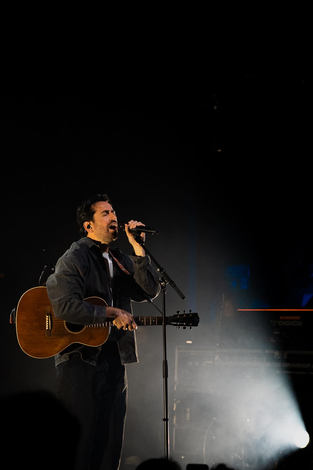 Dotan @ Viernulvier, foto 8, foto's door Luca Depuydt - FrontView Magazine