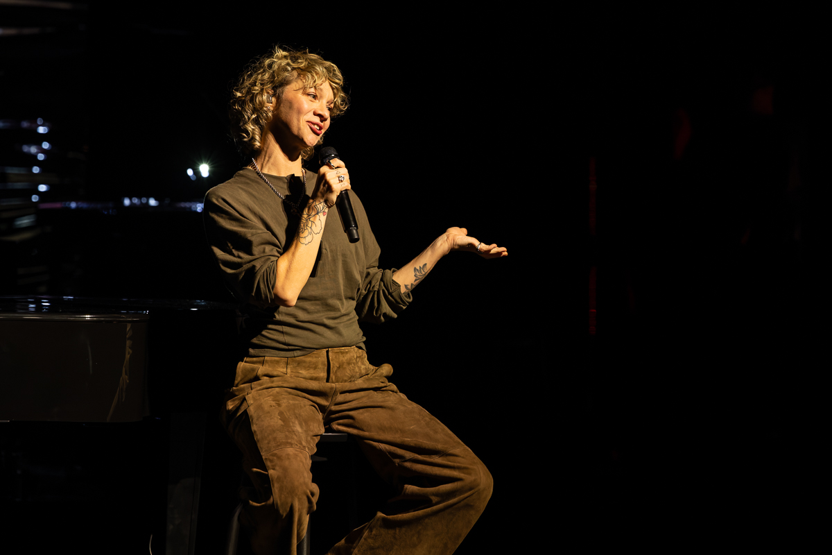 Krezip @ Stadsschouwburg Antwerpen, foto 1, foto's door David Johnson - FrontView Magazine