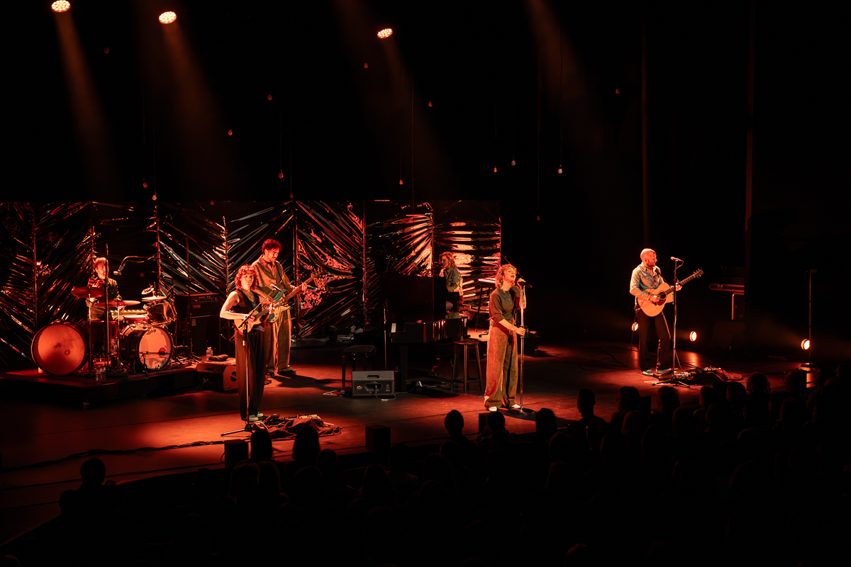 Krezip @ Stadsschouwburg Antwerpen, foto 20, foto's door David Johnson - FrontView Magazine