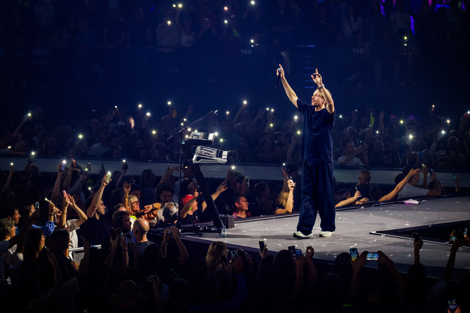 Milk Inc. - Forever @ Afas Dome, picture 19, photographed by Wim Sunnaert - FrontView Magazine