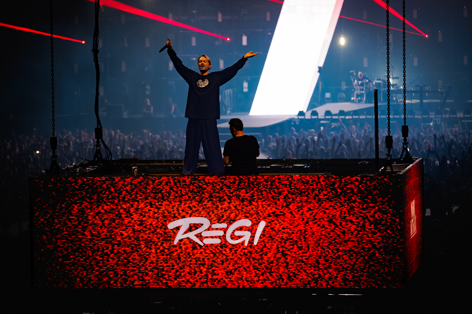 Milk Inc. - Forever @ Afas Dome, picture 35, photographed by Wim Sunnaert - FrontView Magazine