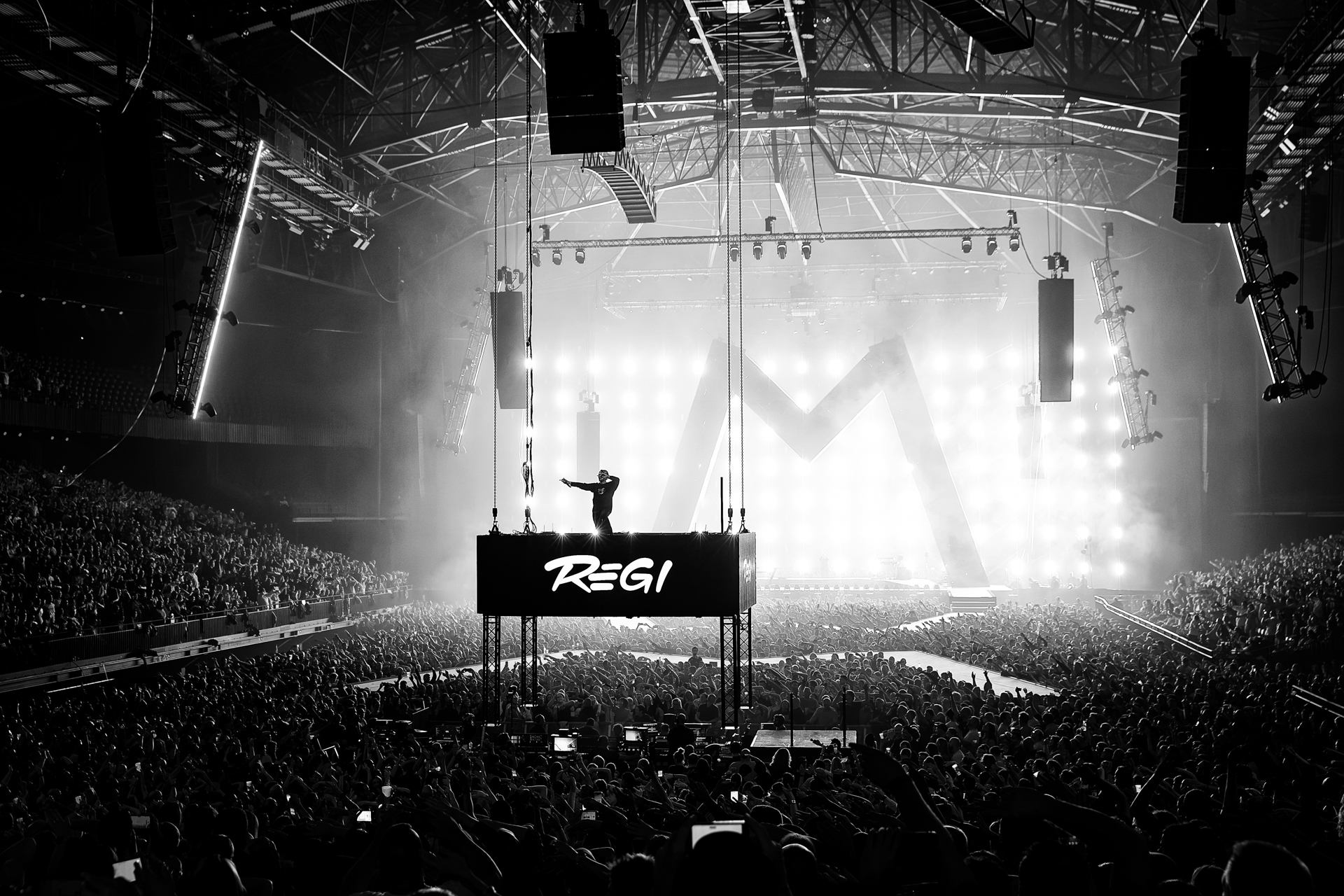 Milk Inc. - Forever @ Afas Dome, picture 32, photographed by Wim Sunnaert - FrontView Magazine
