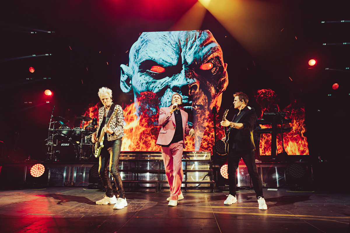 Duran Duran @ ING Arena, picture 8, photographed by Livia Vaduva - FrontView Magazine