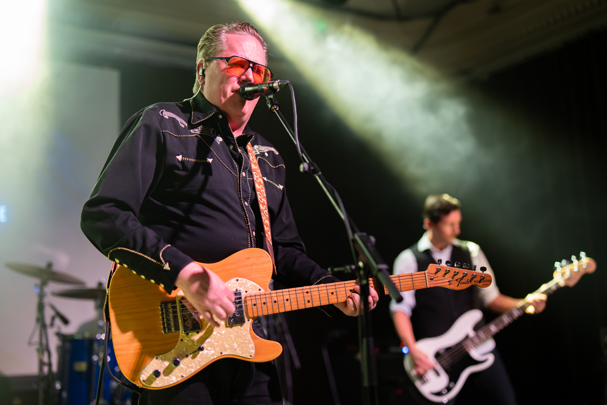 The Sheila Divine @ De Casino, picture 1, photographed by Koen Marcoen - FrontView Magazine