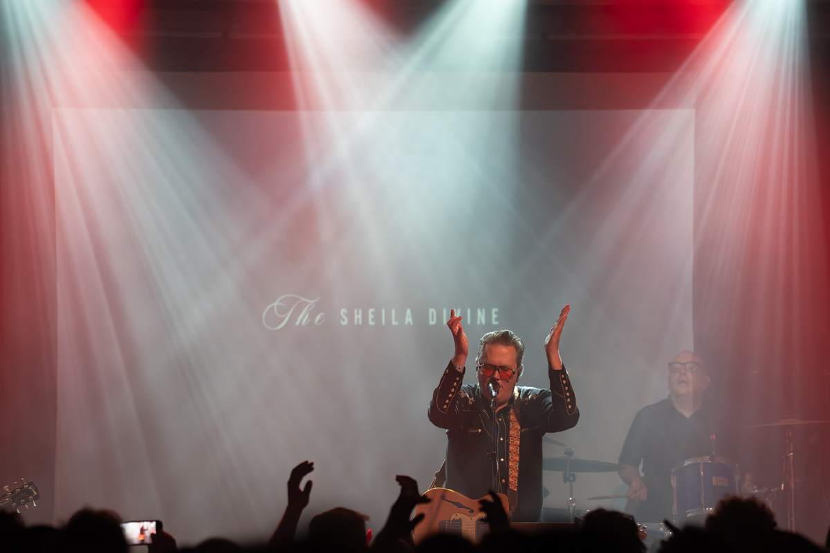 The Sheila Divine @ De Casino, picture 7, photographed by Koen Marcoen - FrontView Magazine