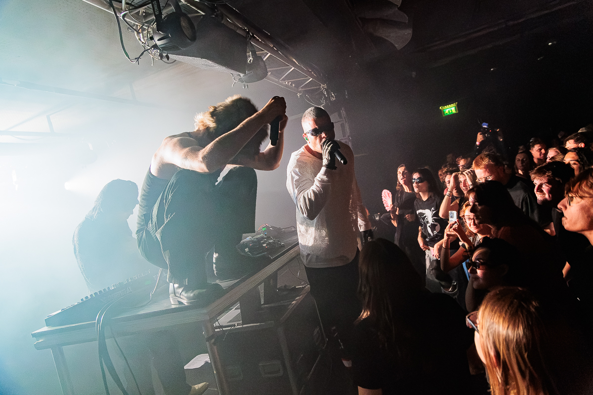 Ijsland @ Trix Club, picture 26, photographed by Peter Smet - FrontView Magazine